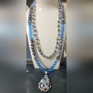 Sodalite Beaded Necklace With A Sodalite Pendant And Beads,
